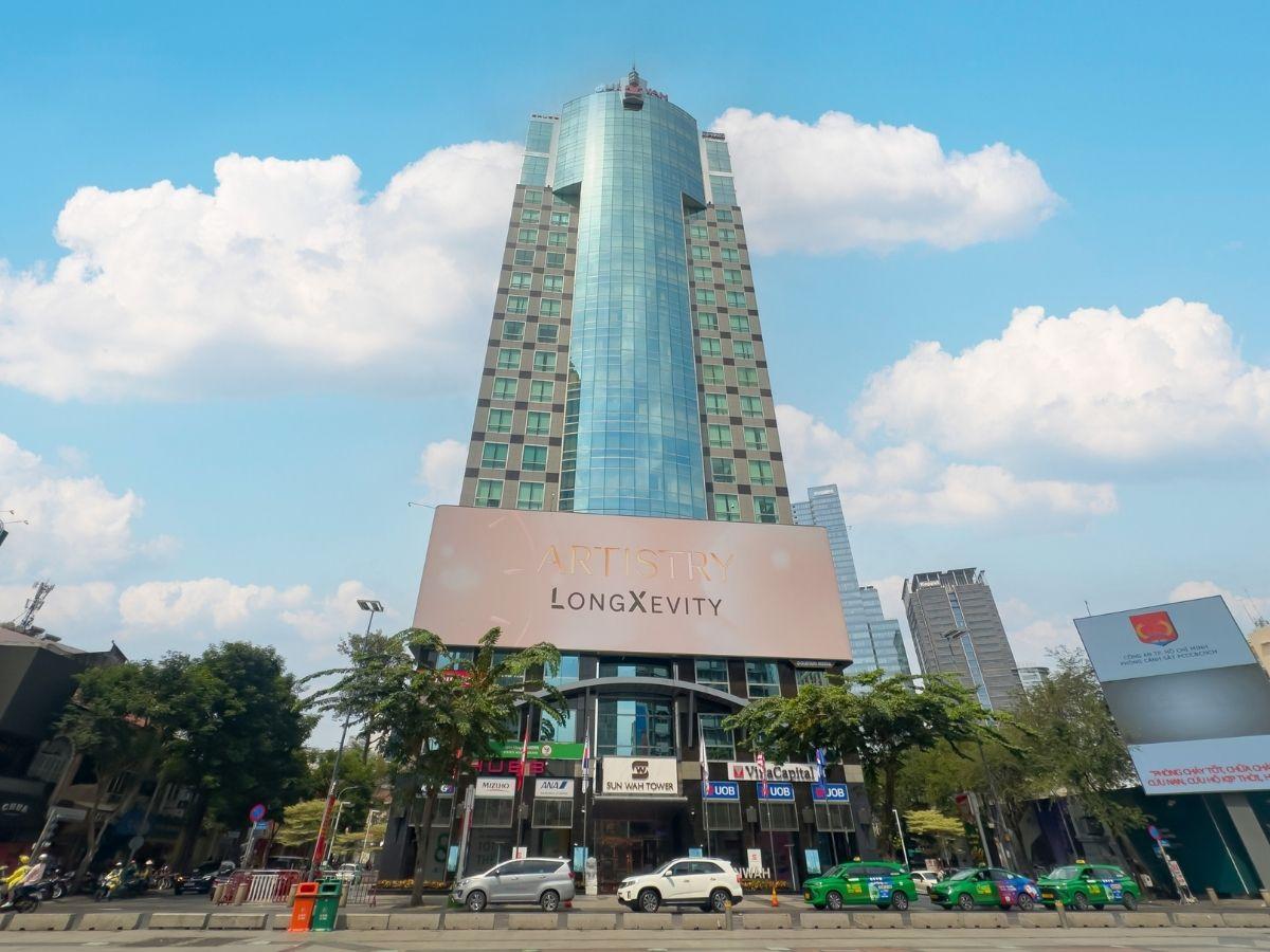 Sunwah Tower